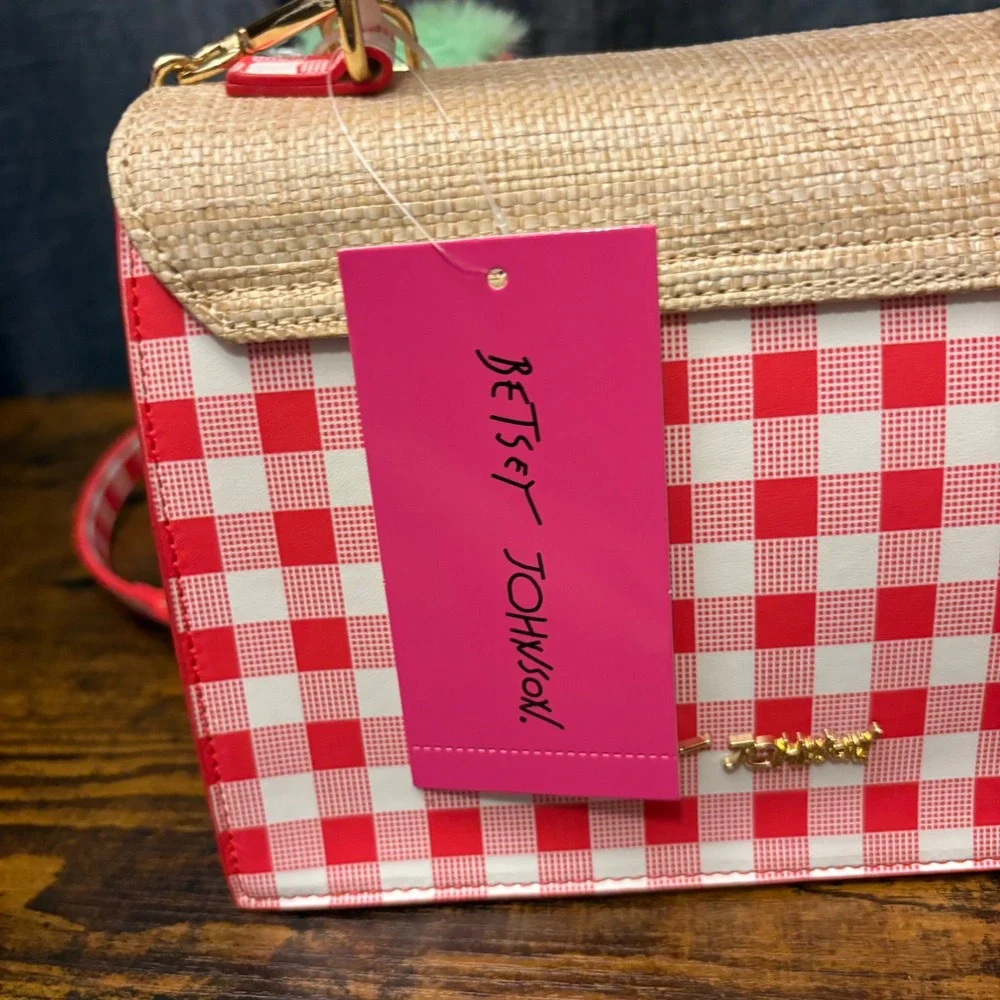 Betsey Johnson nwt betsey